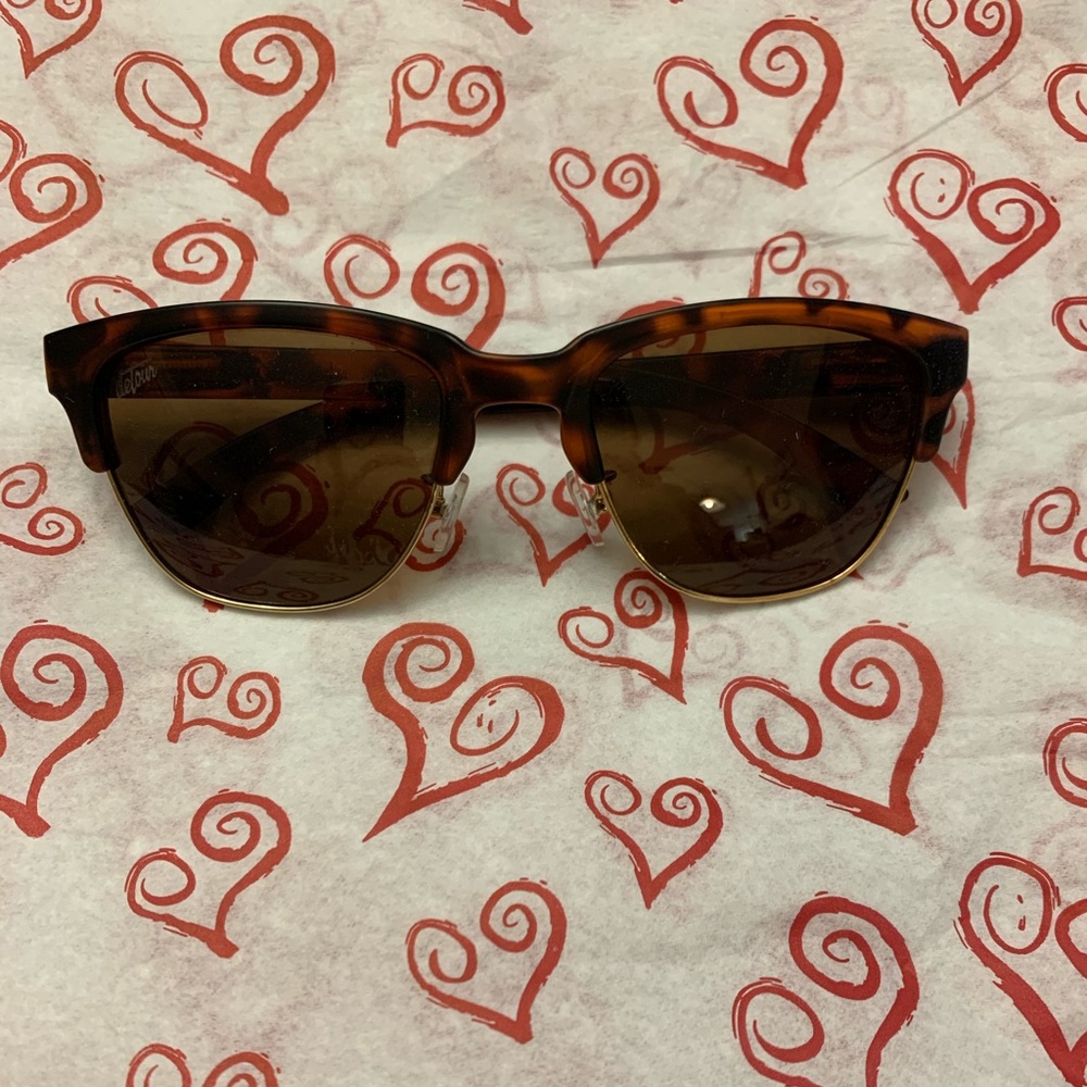 Detour sunglasses